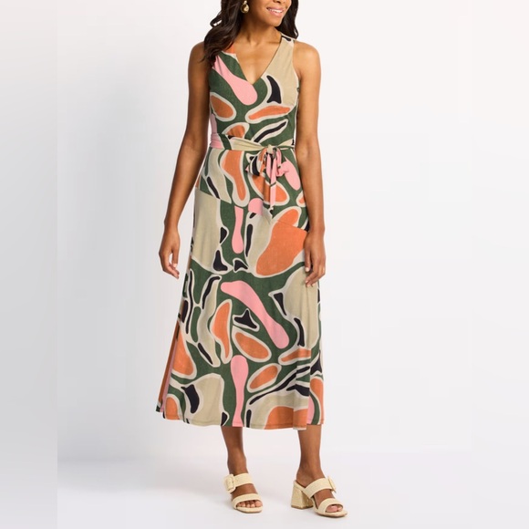 Maggy London Mia V-Neck Maxi Dress - Picture 1 of 6